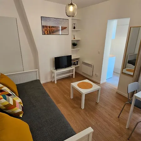 Appartamento Fantastic Renovated Studio In Parigi